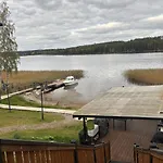 Purnukka - Upeissa Jaervimaisemissa Ulkoporeammeella Villa *