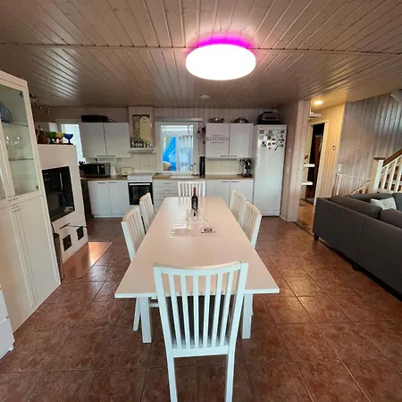 Purnukka - Upeissa Jaervimaisemissa Ulkoporeammeella Villa Kuopio