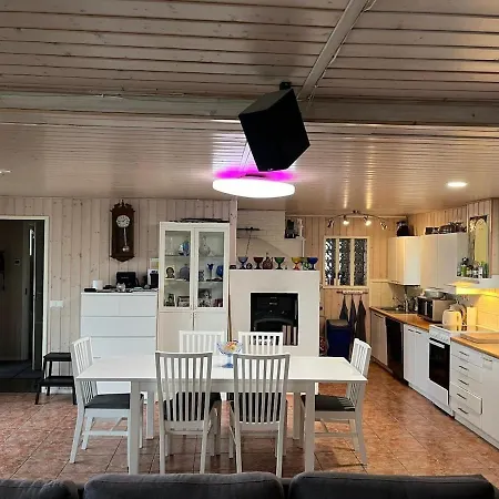 Purnukka - Upeissa Jaervimaisemissa Ulkoporeammeella * 库奥皮奥