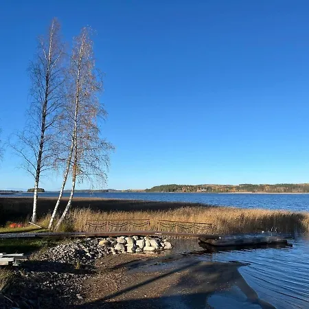 Purnukka - Upeissa Jaervimaisemissa Ulkoporeammeella Villa *
