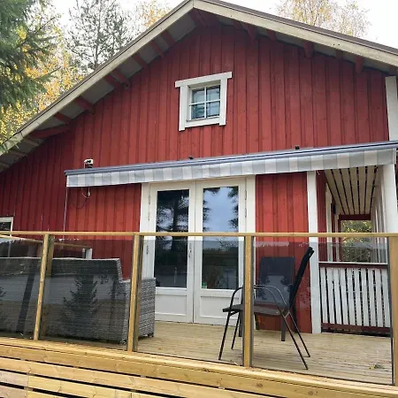 Purnukka - Upeissa Jaervimaisemissa Ulkoporeammeella Villa Kuopio