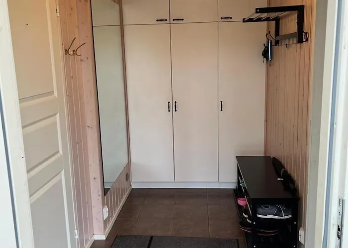 Purnukka - Upeissa Jaervimaisemissa Ulkoporeammeella Villa