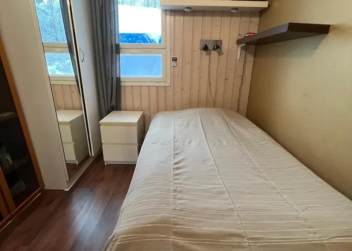 Purnukka - Upeissa Jaervimaisemissa Ulkoporeammeella Villa