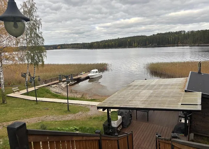 Purnukka - Upeissa Jaervimaisemissa Ulkoporeammeella Villa *