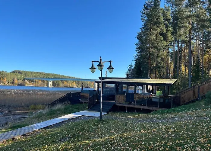 Purnukka - Upeissa Jaervimaisemissa Ulkoporeammeella Villa *